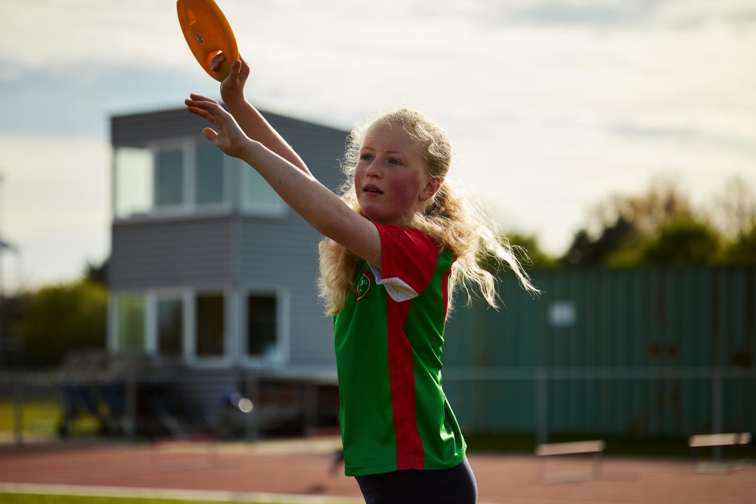 een meisje wat een sport beoefend