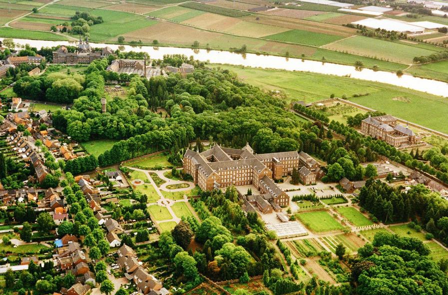Luchtfoto kloosterdorp Steyl